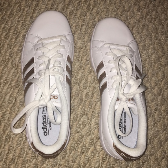 Adidas shoes - Picture 1 of 3